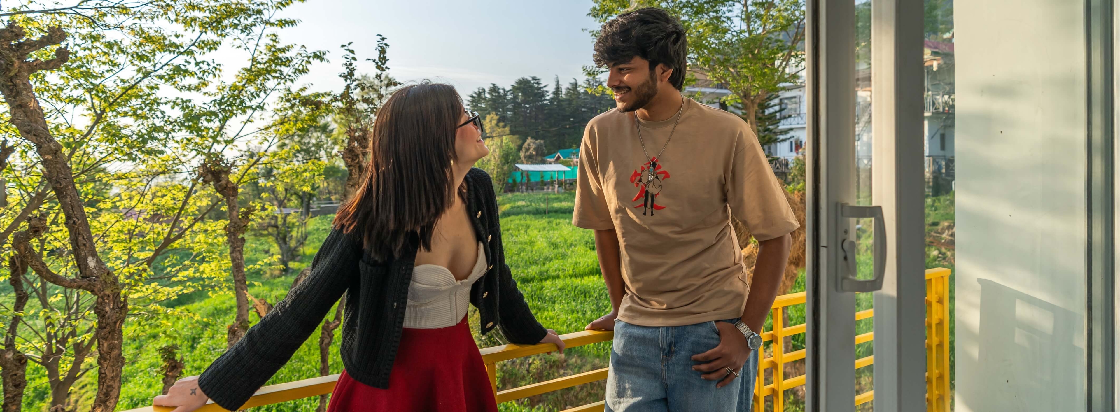 The Social Stays Bir