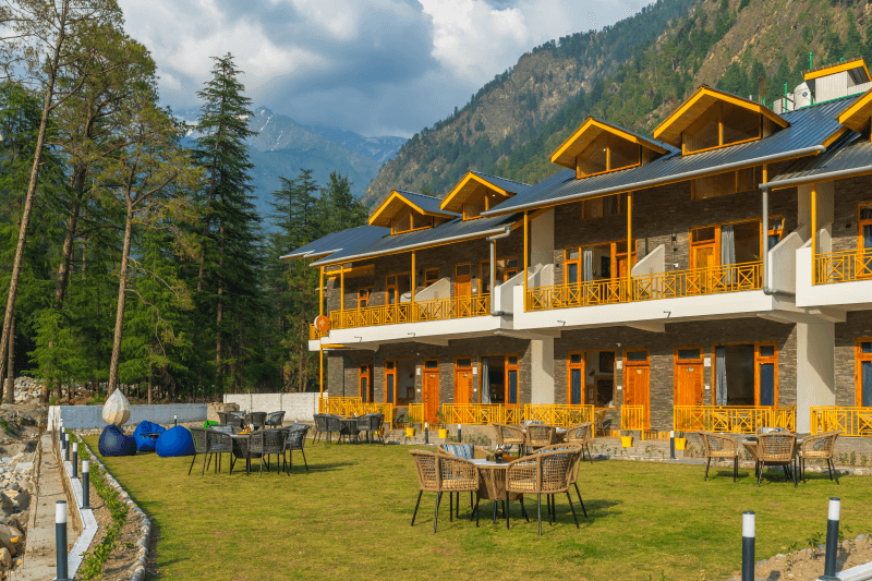 The Social Stays Kasol